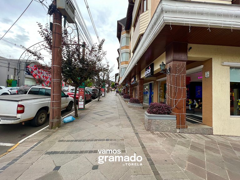 Gramado Boulevard 404 - Apto no coração de Gramado, 300 metr